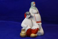 Лот: 19706305. Фото: 2. Фарфоровая статуэтка На базаре... Антиквариат