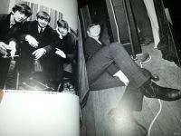 Лот: 13879147. Фото: 5. Meet The Beatles. The Chronicle...
