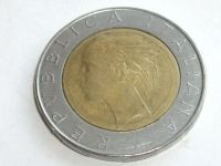 Лот: 7669912. Фото: 2. Монета 500 лир Италия 1986 архитектура... Монеты
