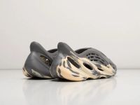 Лот: 19990794. Фото: 2. Кроссовки Adidas Yeezy Foam Runner. Женская обувь