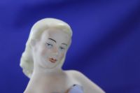 Лот: 23563845. Фото: 7. Девушка кокетка золотые туфли...