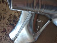 Лот: 14024201. Фото: 2. Серебристые космические ботиночки... Женская обувь