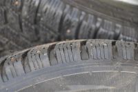 Лот: 1227060. Фото: 2. Шипованная резина Michelin X-ICE... Шины, Диски