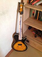 Лот: 20216283. Фото: 2. Электрогитара(под восстановление... Музыкальные инструменты