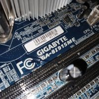 Лот: 18849181. Фото: 2. Материнская плата Gigabyte GA-8I915ME. Комплектующие