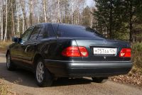 Лот: 3280917. Фото: 4. Mercedes-Benz E 320