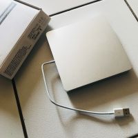 Лот: 11771639. Фото: 3. внешний dvd Apple usb SuperDrive. Компьютеры, оргтехника, канцтовары