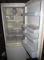 Лот: 9052160. Фото: 3. Двухкамерный холодильник Candy... Бытовая техника