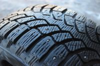 Лот: 24664645. Фото: 10. Шины зимние Bridgestone 215 60...