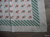 Лот: 8626907. Фото: 3. Платок Х/Б белый с красными цветочками. Коллекционирование, моделизм