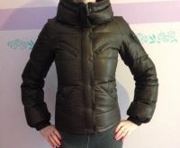 Лот: 6825524. Фото: 2. Пуховик Benetton. Женская одежда