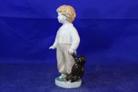 Лот: 18577791. Фото: 2. Статуэтка фарфоровая Мальчик с... Антиквариат