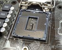 Лот: 20734652. Фото: 2. Материнская плата ASUS H97M-E... Комплектующие