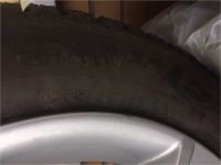 Лот: 10292668. Фото: 3. Зимняя резина (шипы) с дисками... Авто, мото, водный транспорт