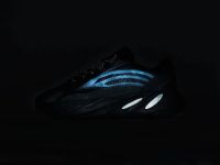 Лот: 16675750. Фото: 14. Кроссовки Adidas Yeezy Boost 700...