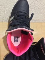 Лот: 6158257. Фото: 2. кроссовки adidas оригинал Новые. Женская обувь