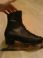 Лот: 1430074. Фото: 3. Фигурные коньки Botas 38 black. Красноярск