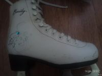 Лот: 12799240. Фото: 3. Коньки фигурные 30р. Красноярск