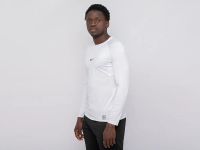 Лот: 24977996. Фото: 3. Рашгард Nike. Одежда, обувь, галантерея