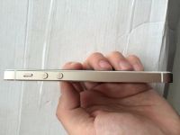 Лот: 5278507. Фото: 4. Iphone 5s Gold