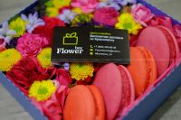 Лот: 7353956. Фото: 4. FlowerBox с макарунами (роза... Красноярск