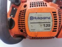 Лот: 18014740. Фото: 2. Бензопила Husqvarna 135. Инструмент и расходные