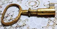 Лот: 15647893. Фото: 2. Старинный ключ от амбарного замка... Антиквариат