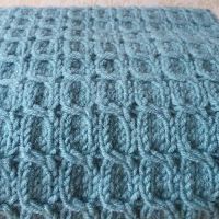 Лот: 14275818. Фото: 2. Шарф вязаный 160*20 см. Цвет насыщенный... Вязание, шитье