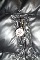 Лот: 1283079. Фото: 2. MONCLER Жилетка. Мужская одежда