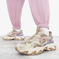 Лот: 23534524. Фото: 8. Женские кроссовки FILA Trace Low...