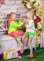 Лот: 11085726. Фото: 3. Ветровка Mone. Дети растут