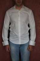 Лот: 3077722. Фото: 3. Рубашка практически новая приталенная... Одежда, обувь, галантерея