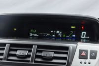 Лот: 21980256. Фото: 17. Toyota Prius Alpha 2013