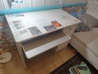 Лот: 25896209. Фото: 3. Стол письменный детский. Мебель