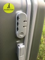 Лот: 14467652. Фото: 4. Неубиваемый серебристый чемодан... Красноярск