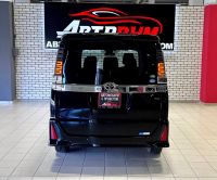 Лот: 20044725. Фото: 5. Toyota Voxy, III (R80) 2.0 CVT...