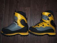 Лот: 5014302. Фото: 5. Ботинки альпинистские La Sportiva...