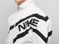 Лот: 25063838. Фото: 3. Ветровка Nike. Одежда, обувь, галантерея