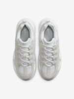 Лот: 25369212. Фото: 5. Кроссовки женские Nike Tech Hera...
