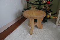 Лот: 8798462. Фото: 2. Стульчик круглый, кедр. Мебель для прихожей