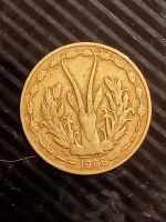 Лот: 19549473. Фото: 2. Монета Западной Африки 5 франков... Монеты