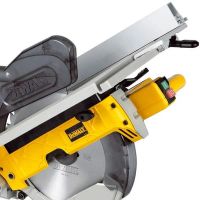 Лот: 10253003. Фото: 4. Пила торцовочная DeWALT D27111. Красноярск