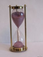 Лот: 10571843. Фото: 3. Часы песочные,19 см,15 мин,латунь. Домашний быт