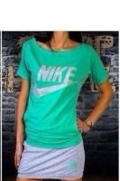 Лот: 9083783. Фото: 2. Футболка женская Nike обмен. Женская одежда