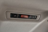 Лот: 22182355. Фото: 16. Toyota Voxy 2015