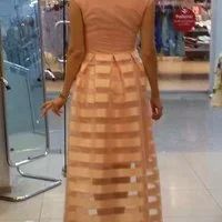 Лот: 10580048. Фото: 2. Вечернее платье. Женская одежда