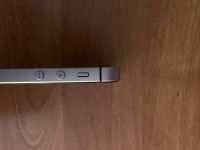 Лот: 15868669. Фото: 2. Iphone SE. Смартфоны, связь, навигация