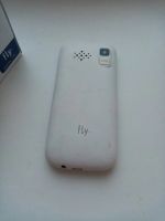 Лот: 16445152. Фото: 2. Сотовый телефон fly ezzy 7+. Смартфоны, связь, навигация