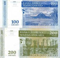 Лот: 19068106. Фото: 2. 100 и 200 ариари 2004 год . Мадагаскар... Банкноты