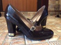 Лот: 11840589. Фото: 2. Туфли лаковые. Женская обувь